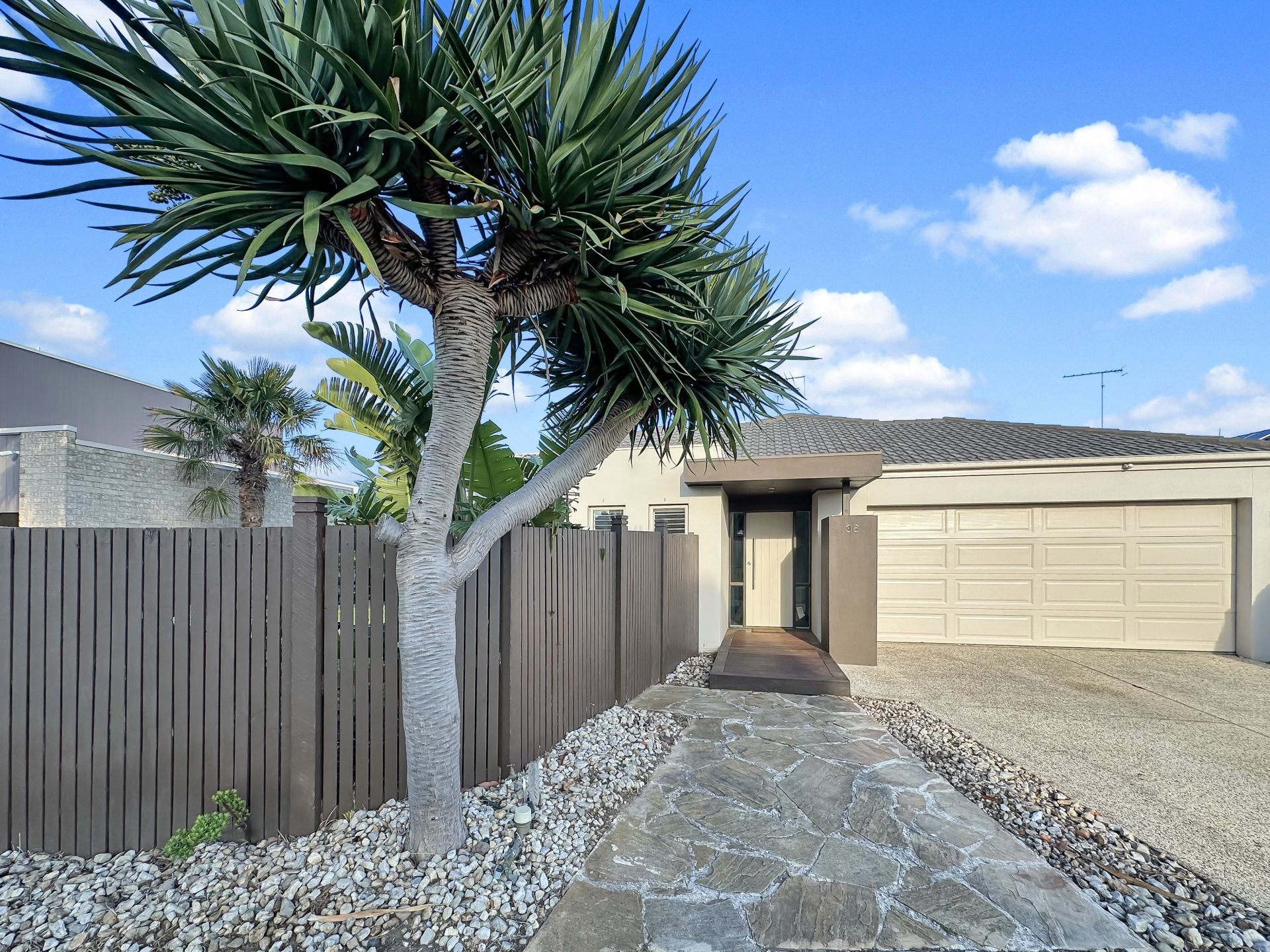 36 Norfolk Blvd Torquay VIC, Torquay - Thumbnail 2