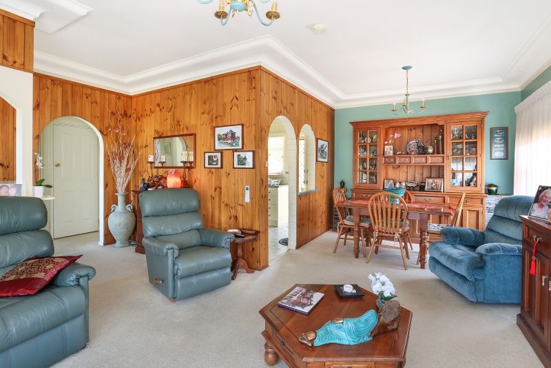 3 Binalong Avenue, CARINGBAH, Caringbah - Thumbnail 4