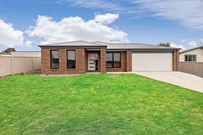 Creswick 13 Davis Street