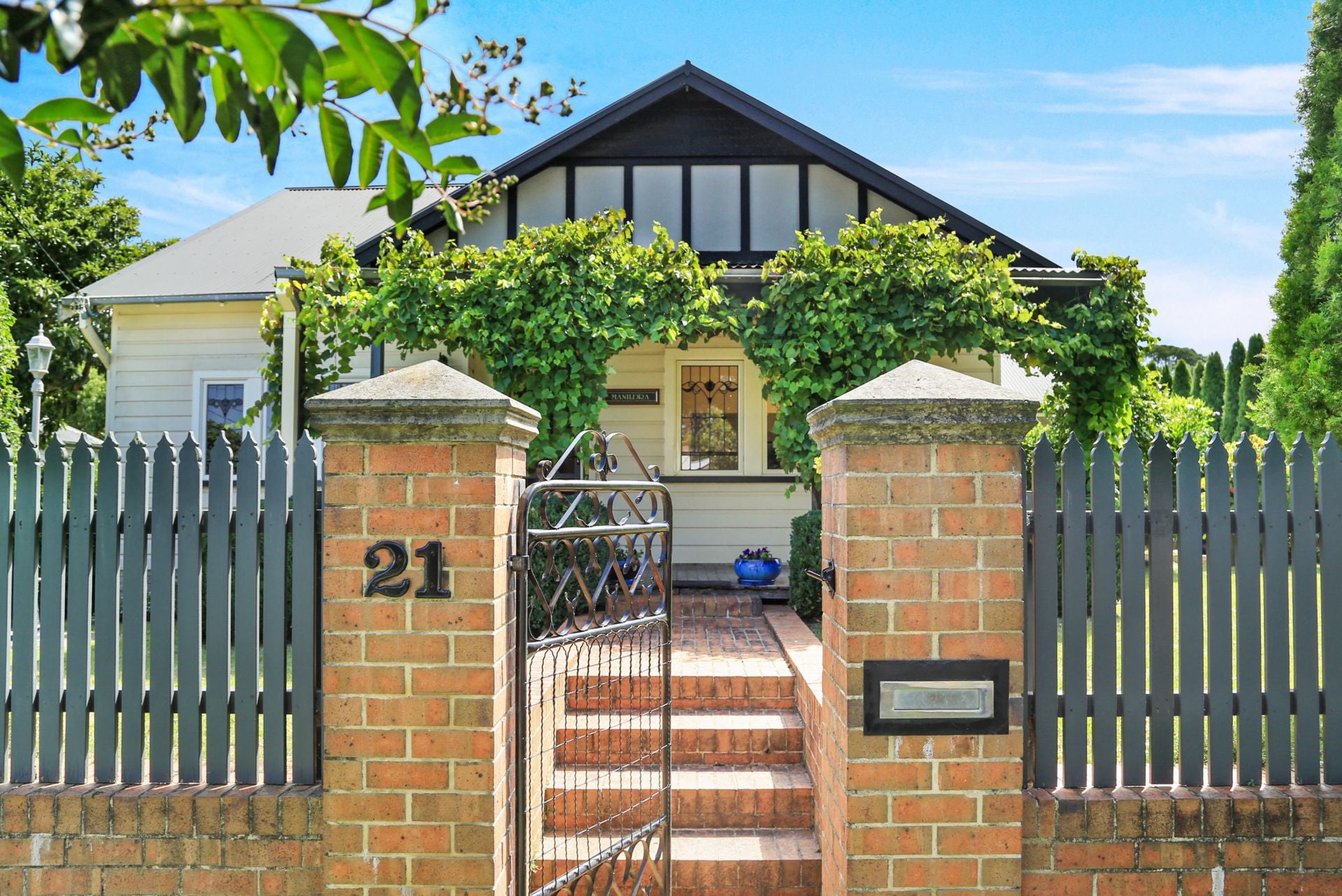 21 Yarrawa Street, Moss Vale
