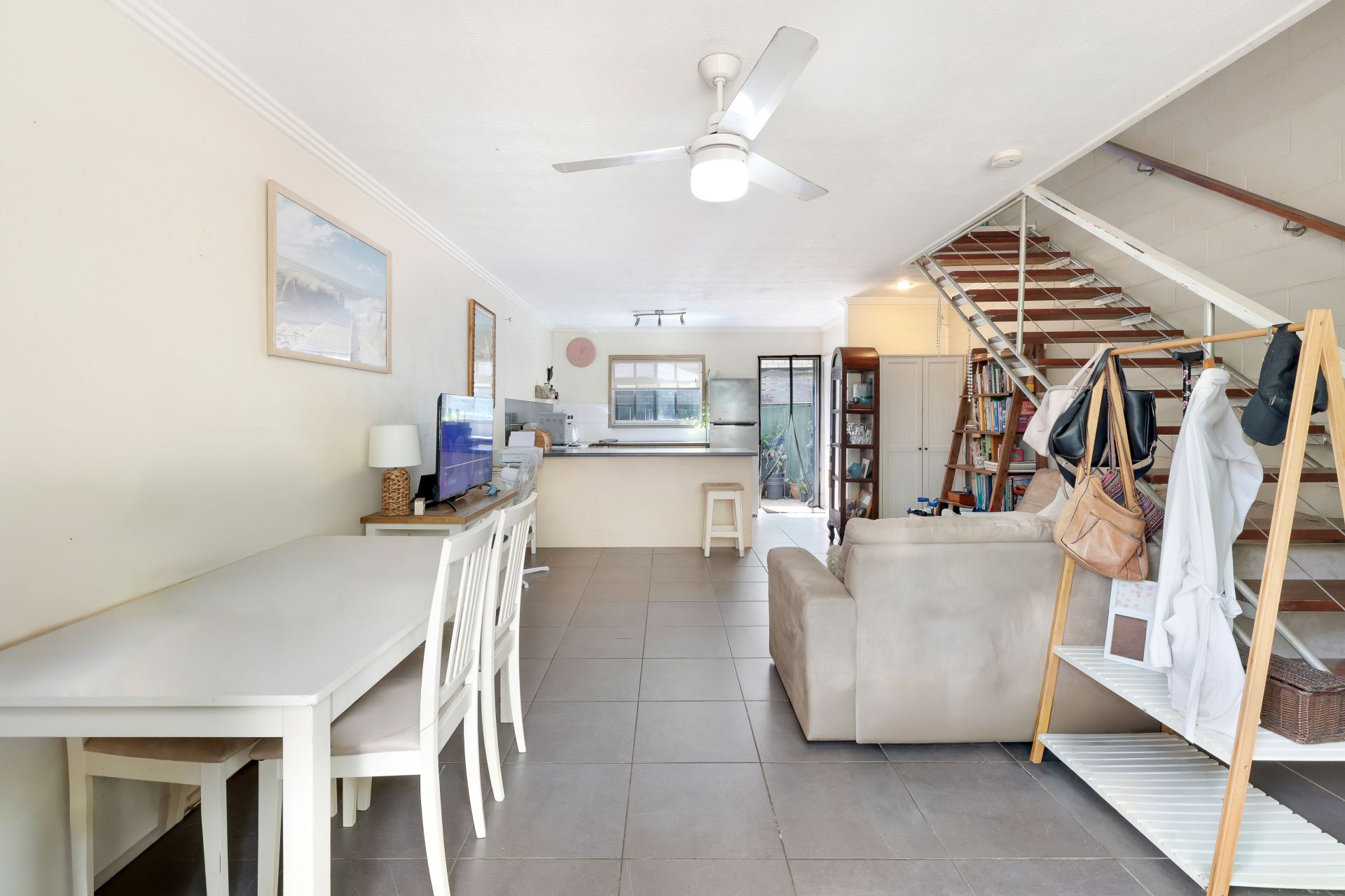 4/79 Bayview Street, Runaway Bay QLD 4216, Runaway Bay - Thumbnail 3