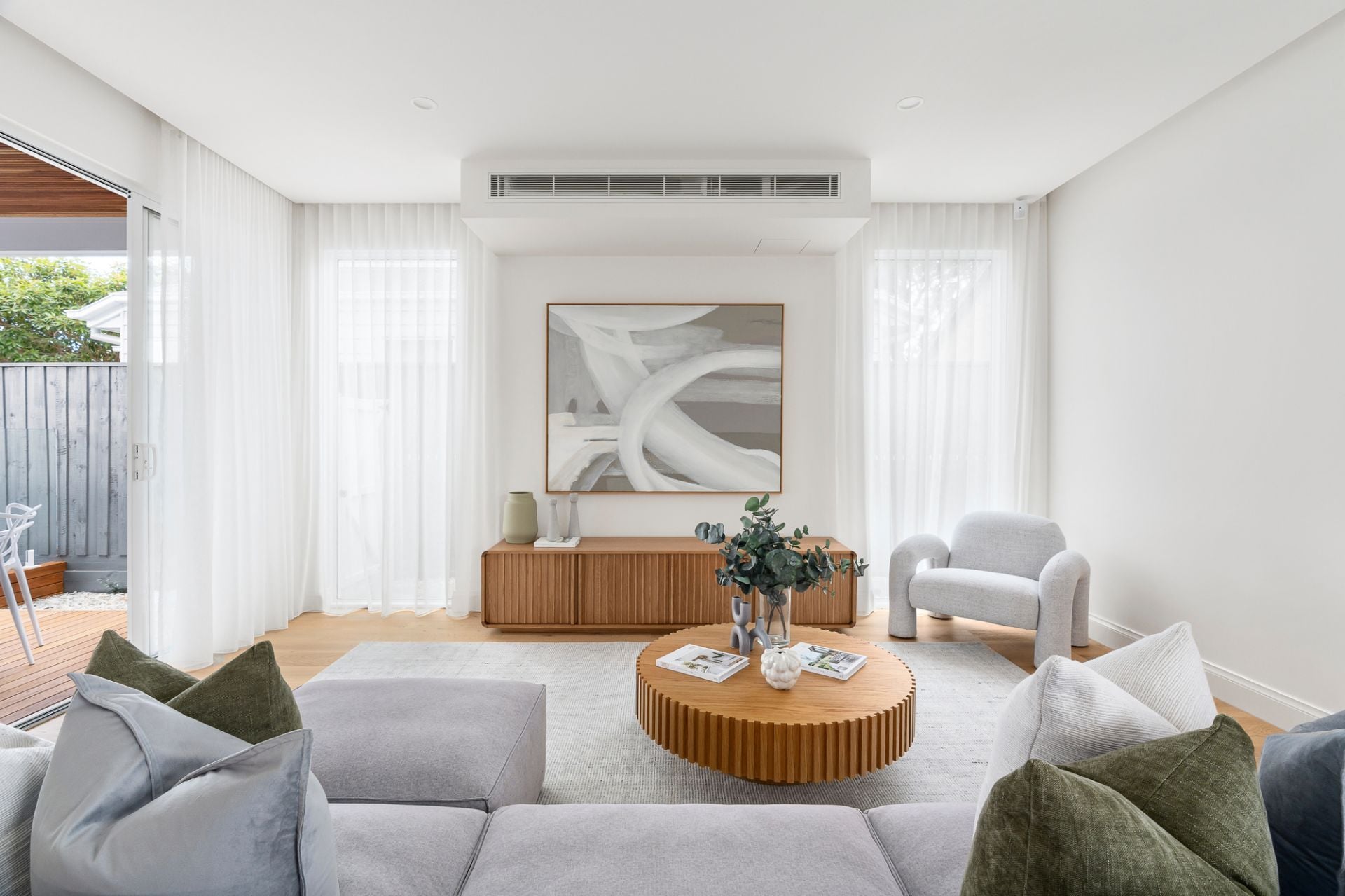 134d Linacre Road, Hampton, Hampton - Thumbnail 2