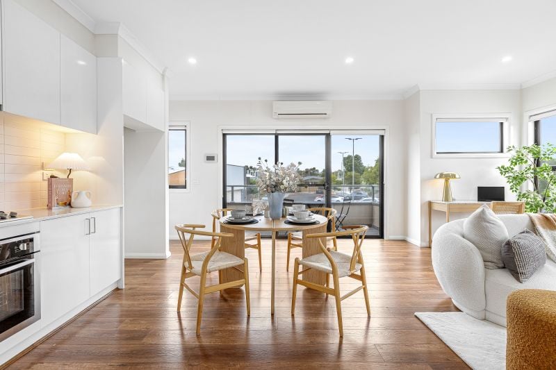 15 Calveley Place, Epping