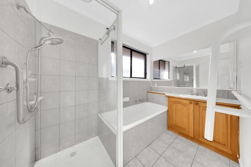 22 Pommel Crescent, Epping