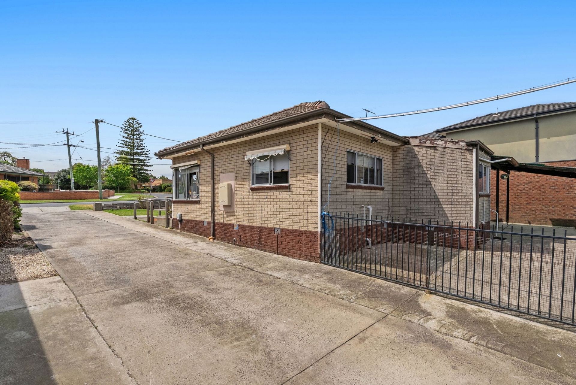 Executors Auction  .... The Power of Land - 819m2