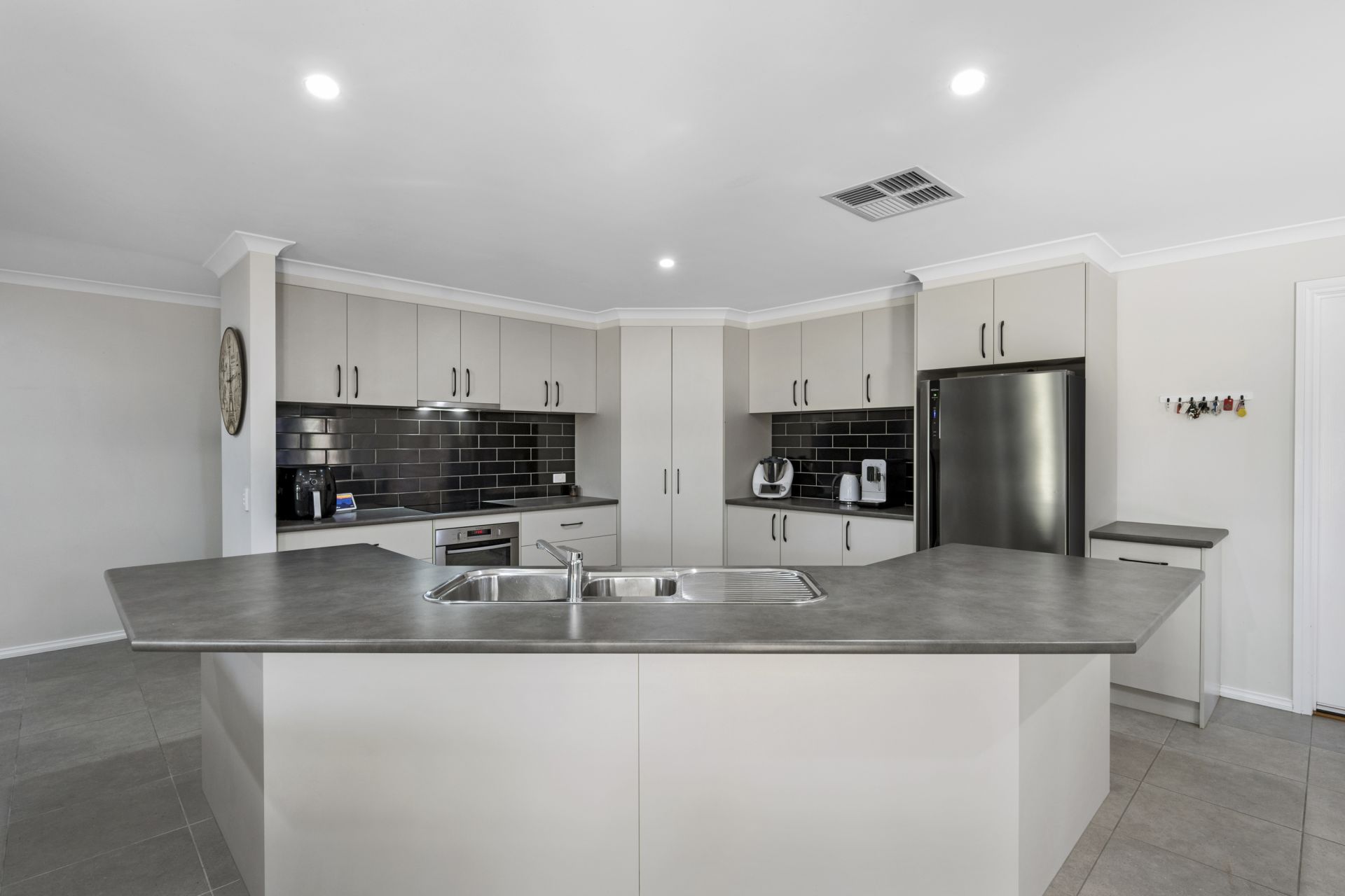 12 Brampton Way, Marong, Marong, Marong - Thumbnail 5