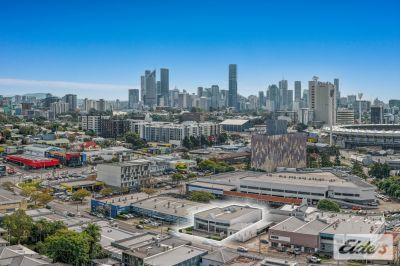 A-GRADE REFURBISHED OFFICE/MEDICAL WITHIN WOOLLOONGABBA