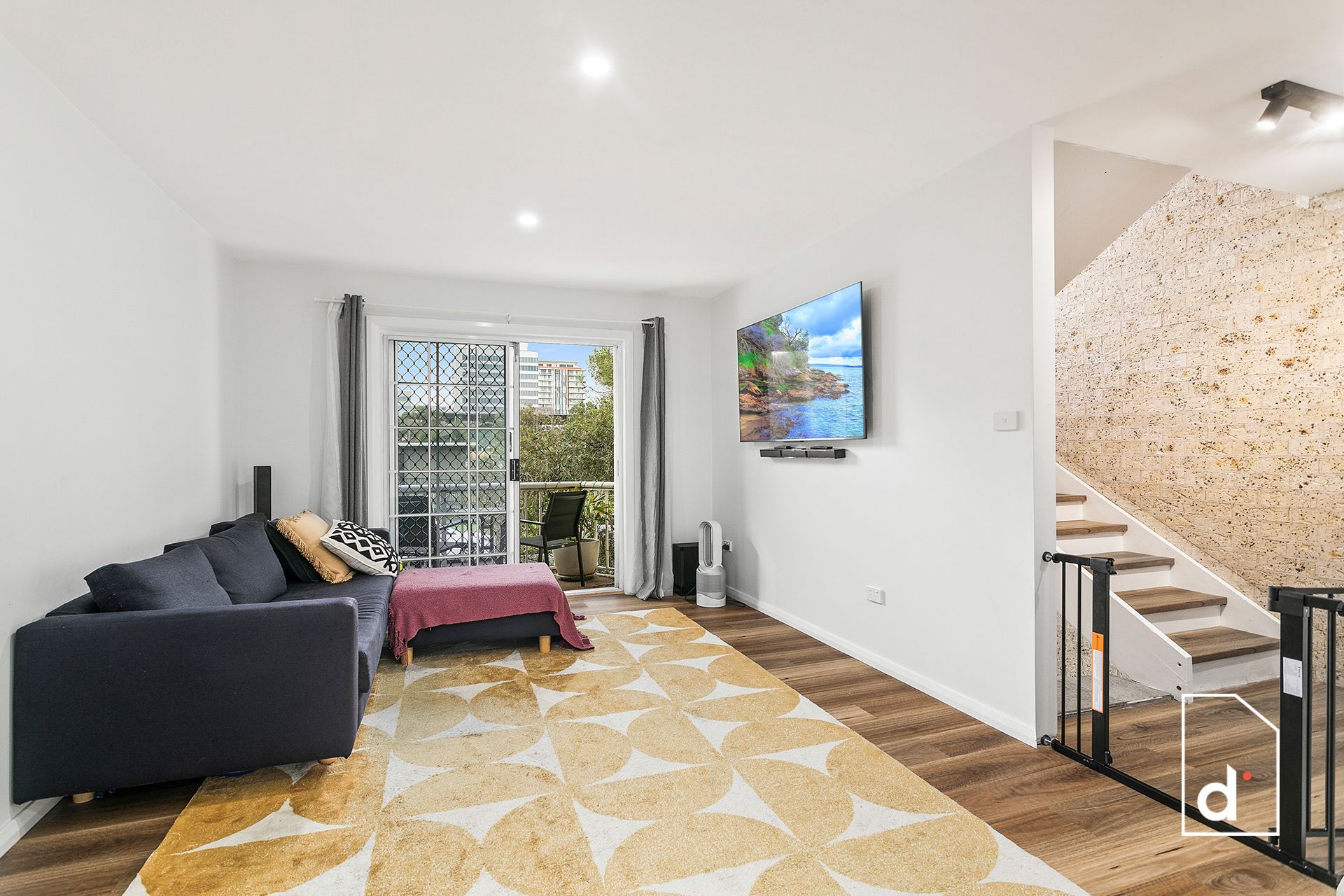 2/13 Bank Street, Wollongong, NSW 2500, Wollongong - Thumbnail 2