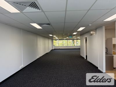 LIGHT FILLED OFFICE WITH 3 EXCLUSIVE CAR PARKS!
