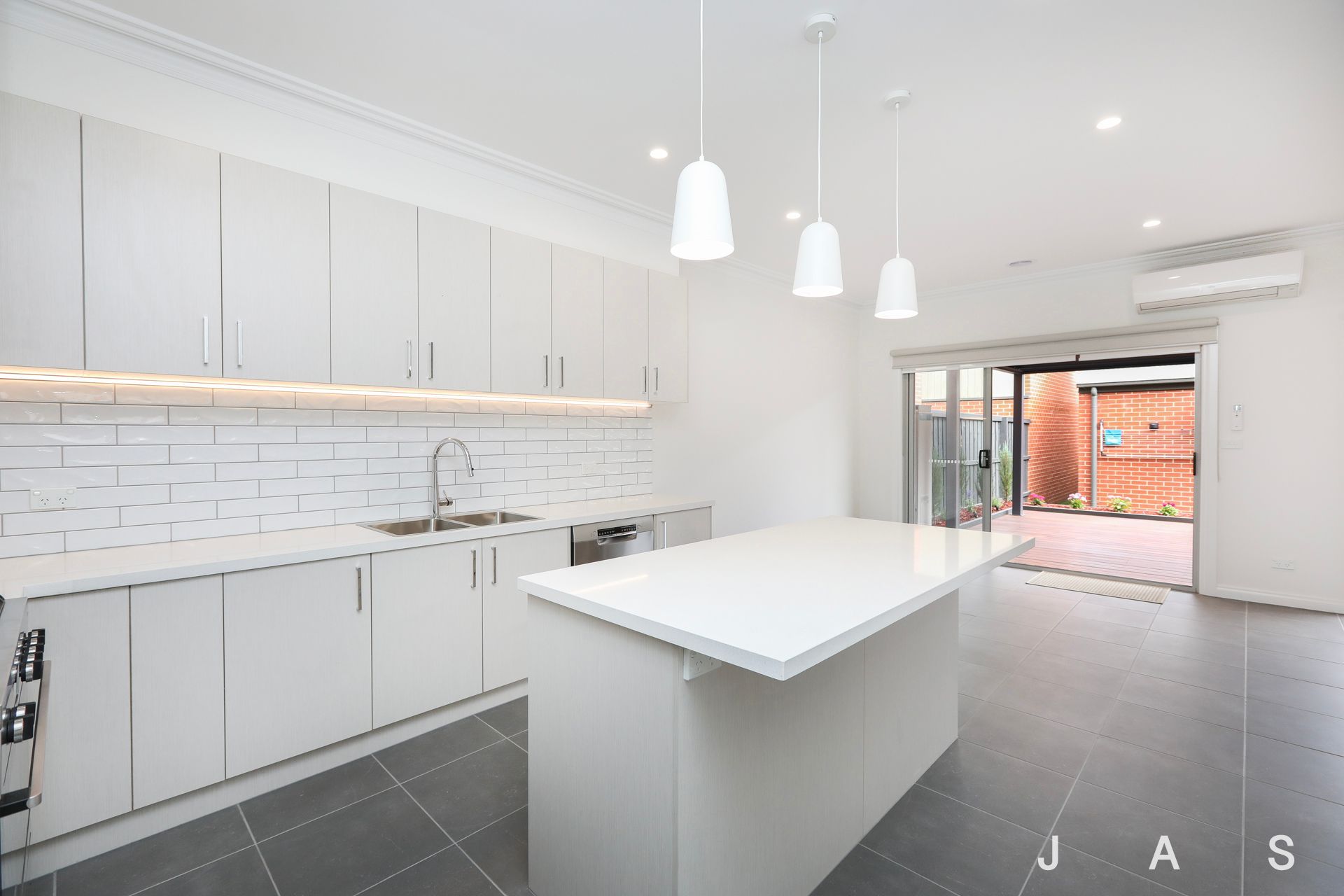 14 John Liston Drive Newport VIC, Newport - Thumbnail 4