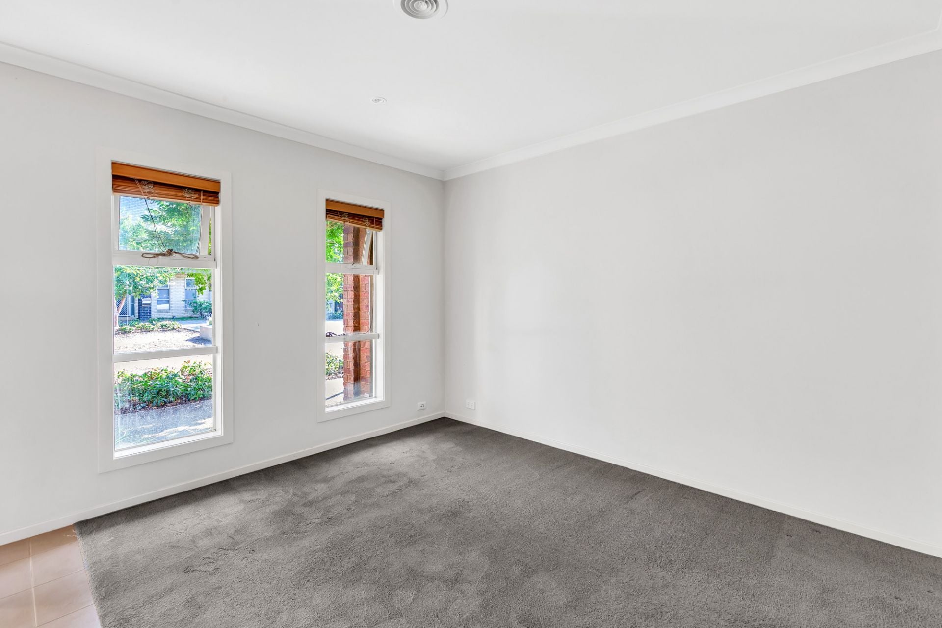 21 Prominence Boulevard, Tarneit VIC, Tarneit - Thumbnail 2