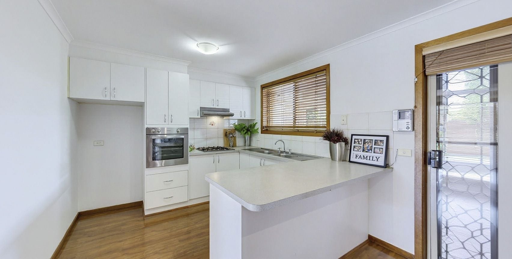 Well-Presented 2-Bedroom Unit with Private Garden