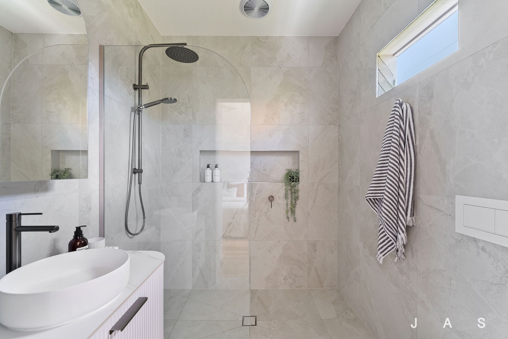 39 Ballard Street, Yarraville, Yarraville - Thumbnail 4