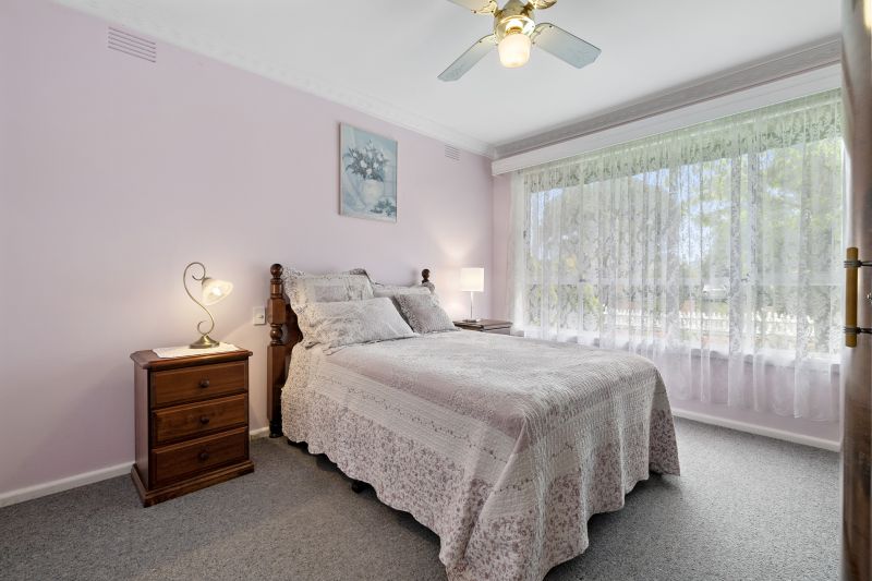 125 The Fairway, Kingsbury