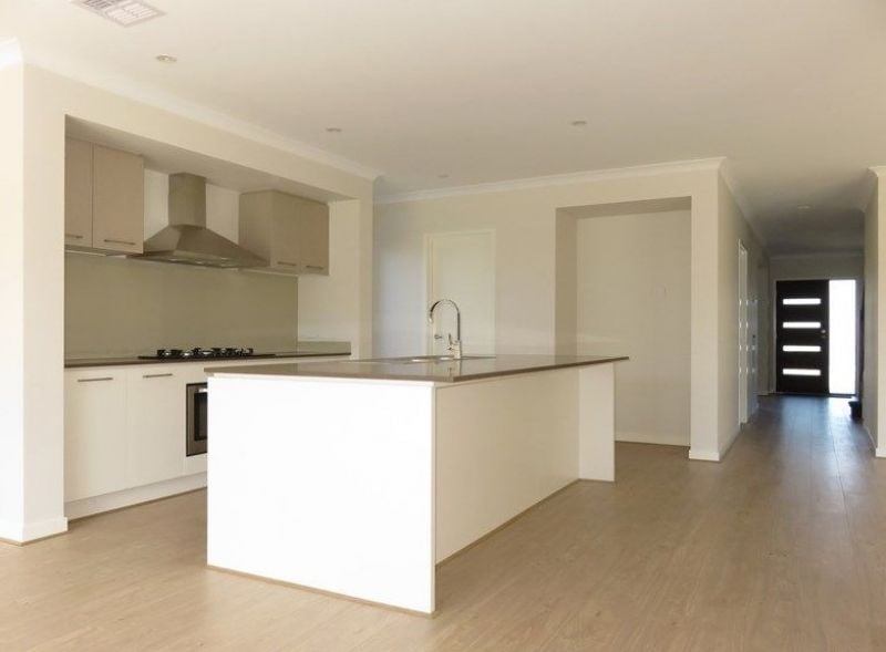 24 Wimmera Crescent, Wollert