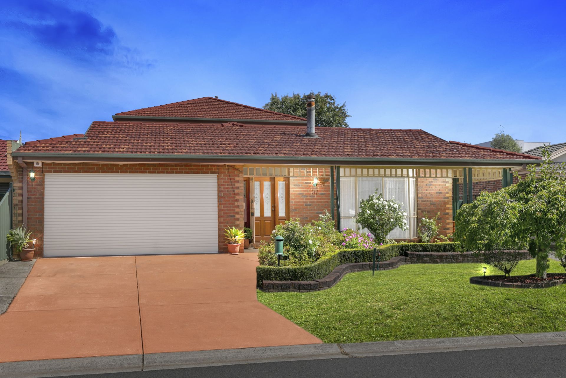 A Practical Family Friendly Option With Side-Access
