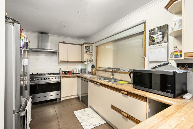 13 Mulberry Parade, Heidelberg West