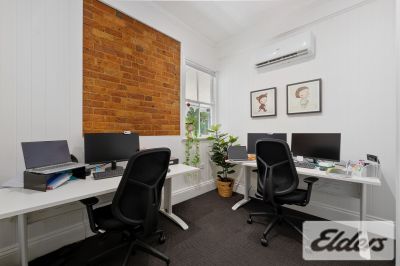 FREESTANDING KANGAROO POINT REFURBISHED OFFICE!