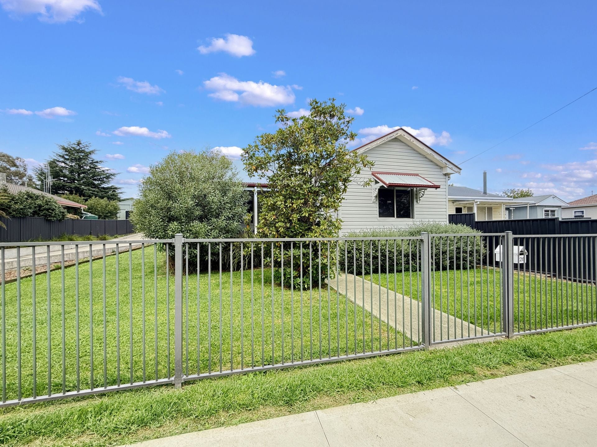 26 Cox Avenue Orange NSW, Orange - Image 1