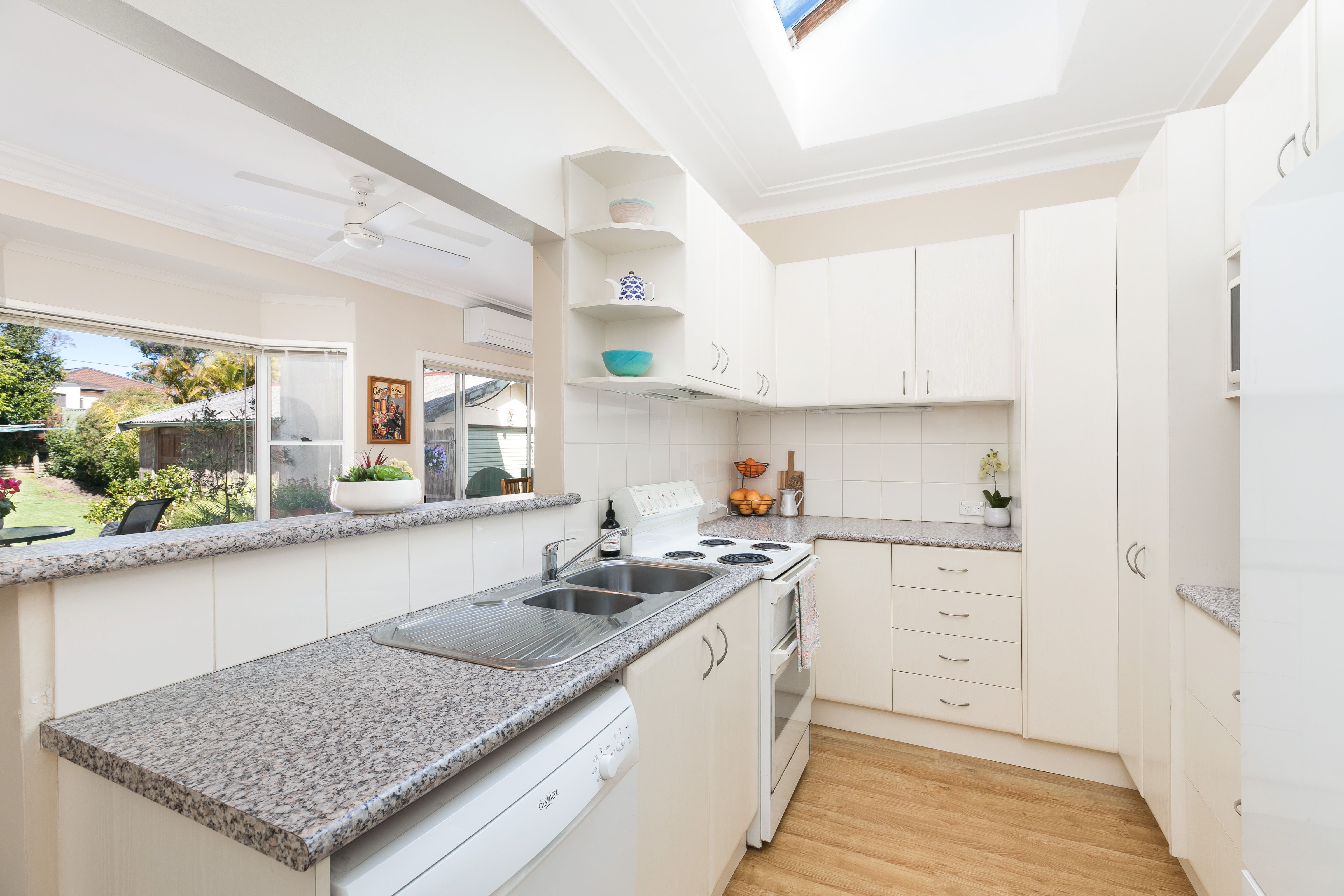 46 Bulwarra Street, CARINGBAH SOUTH, Caringbah South - Thumbnail 4