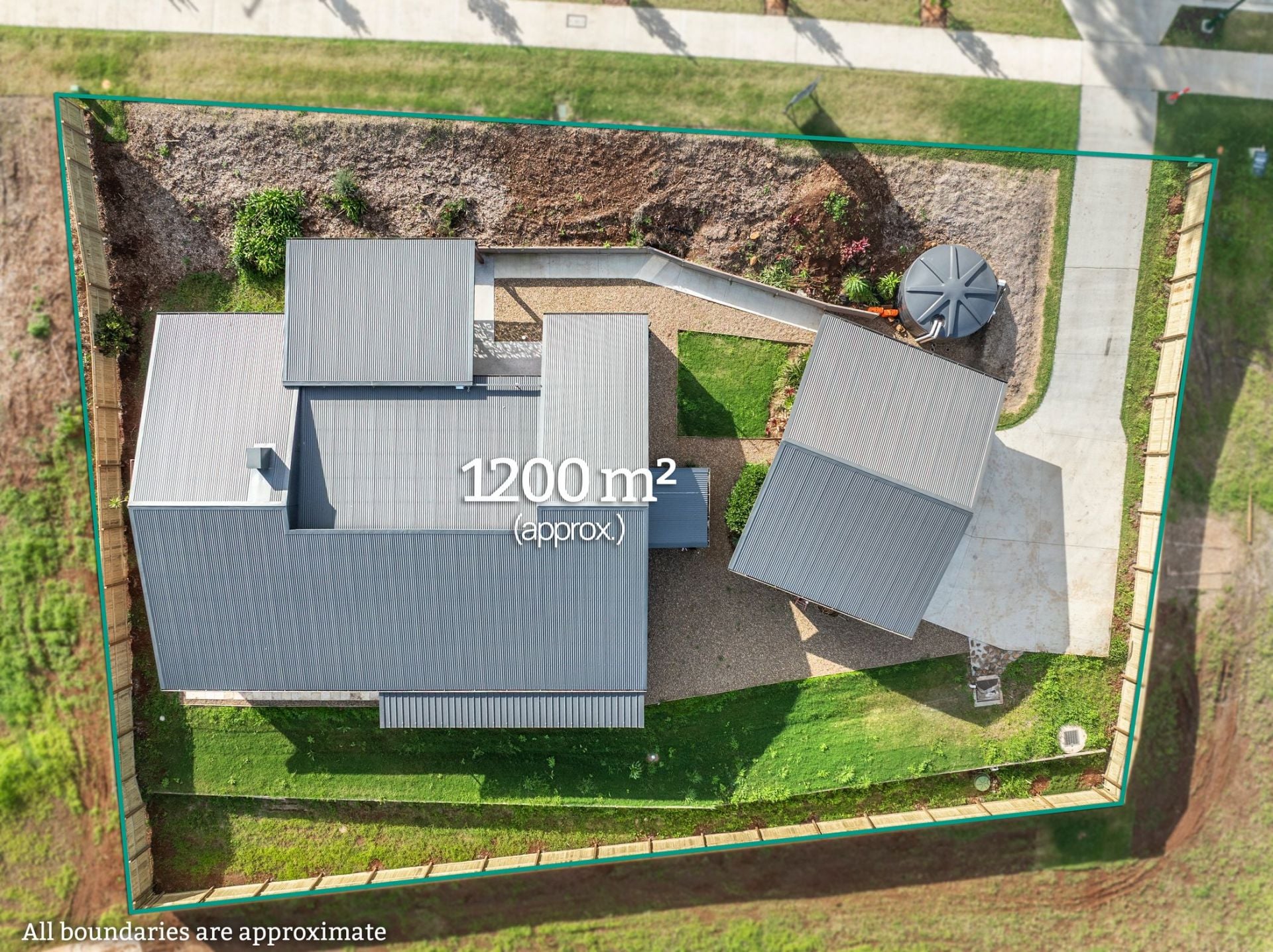 10 Hilltop Crescent Maleny QLD, Maleny - Thumbnail 4