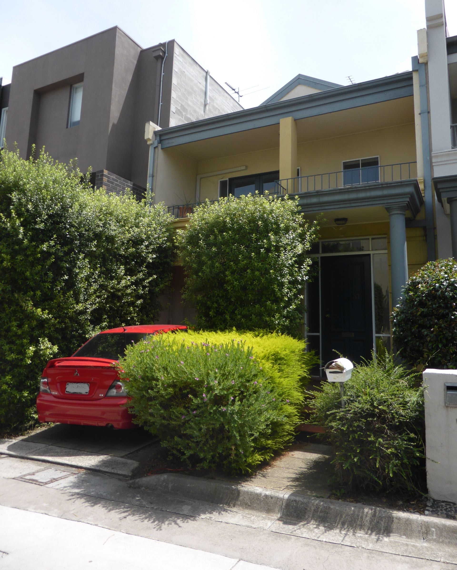 Spacious Living in Excellent Location!