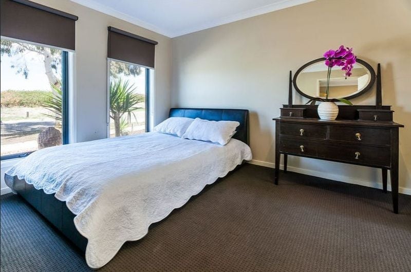 27 Shaftesbury Drive, Epping