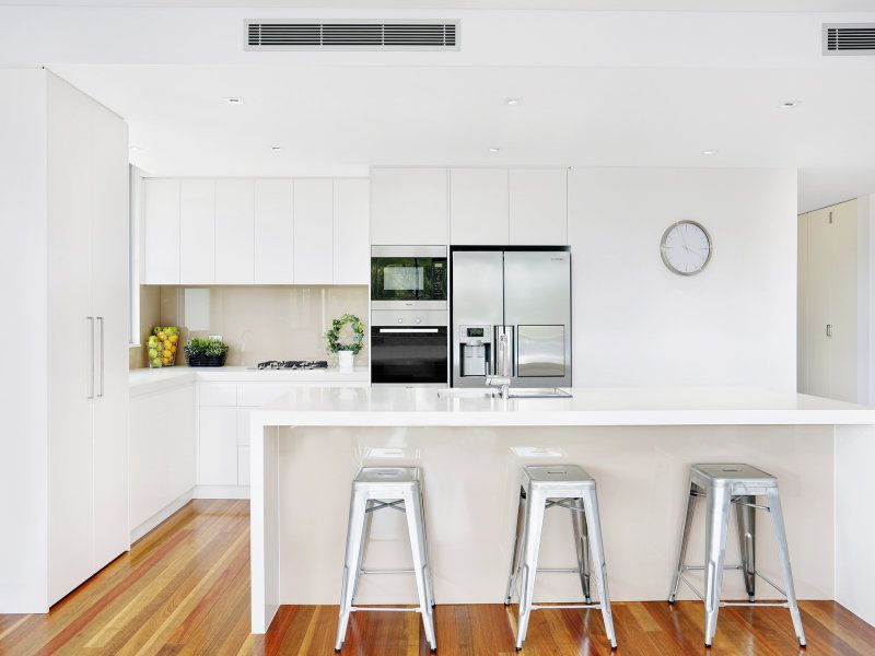 204/172-174 Russell Avenue, DOLLS POINT, Dolls Point - Thumbnail 2
