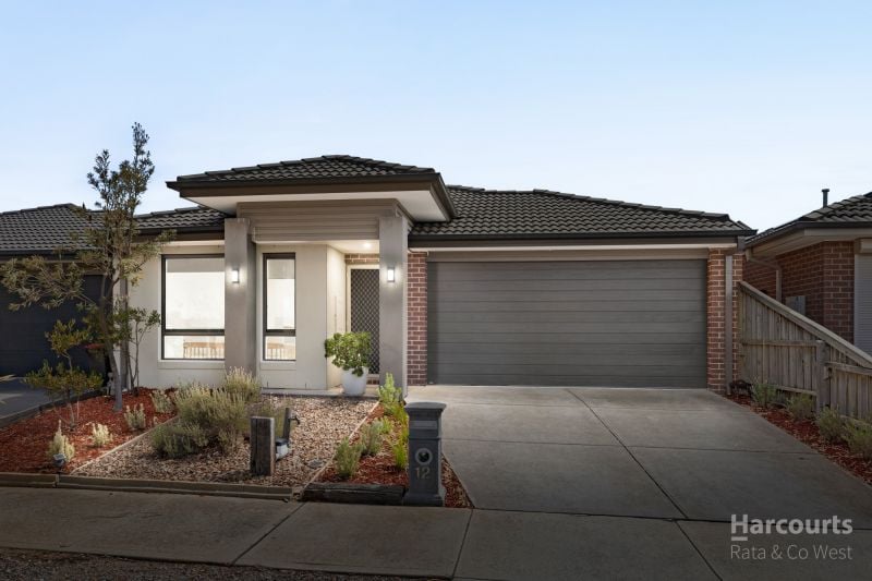 12 Versteegen Street, Fraser Rise