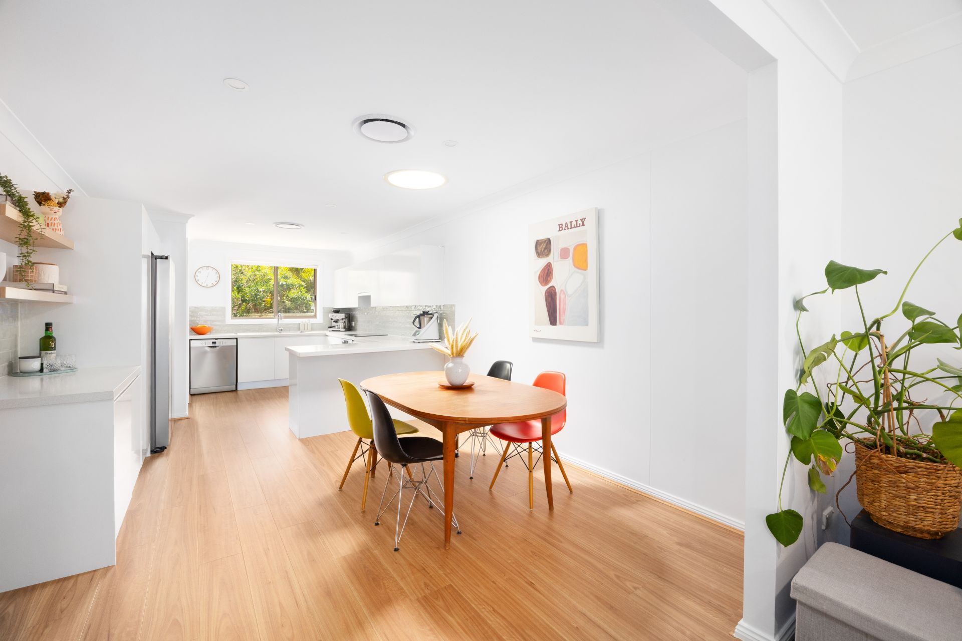 4/9-11 Kumbardang Avenue, Miranda, Miranda - Thumbnail 4