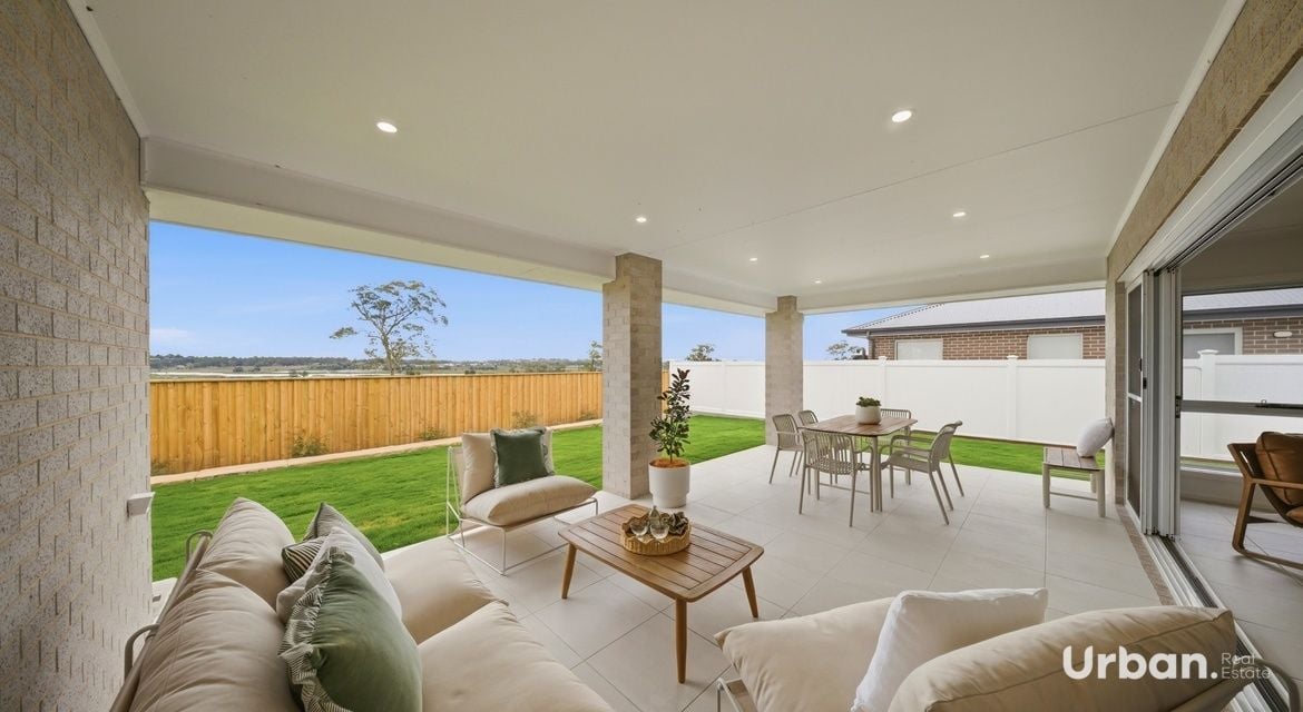 Chisholm 60 Malachite Street