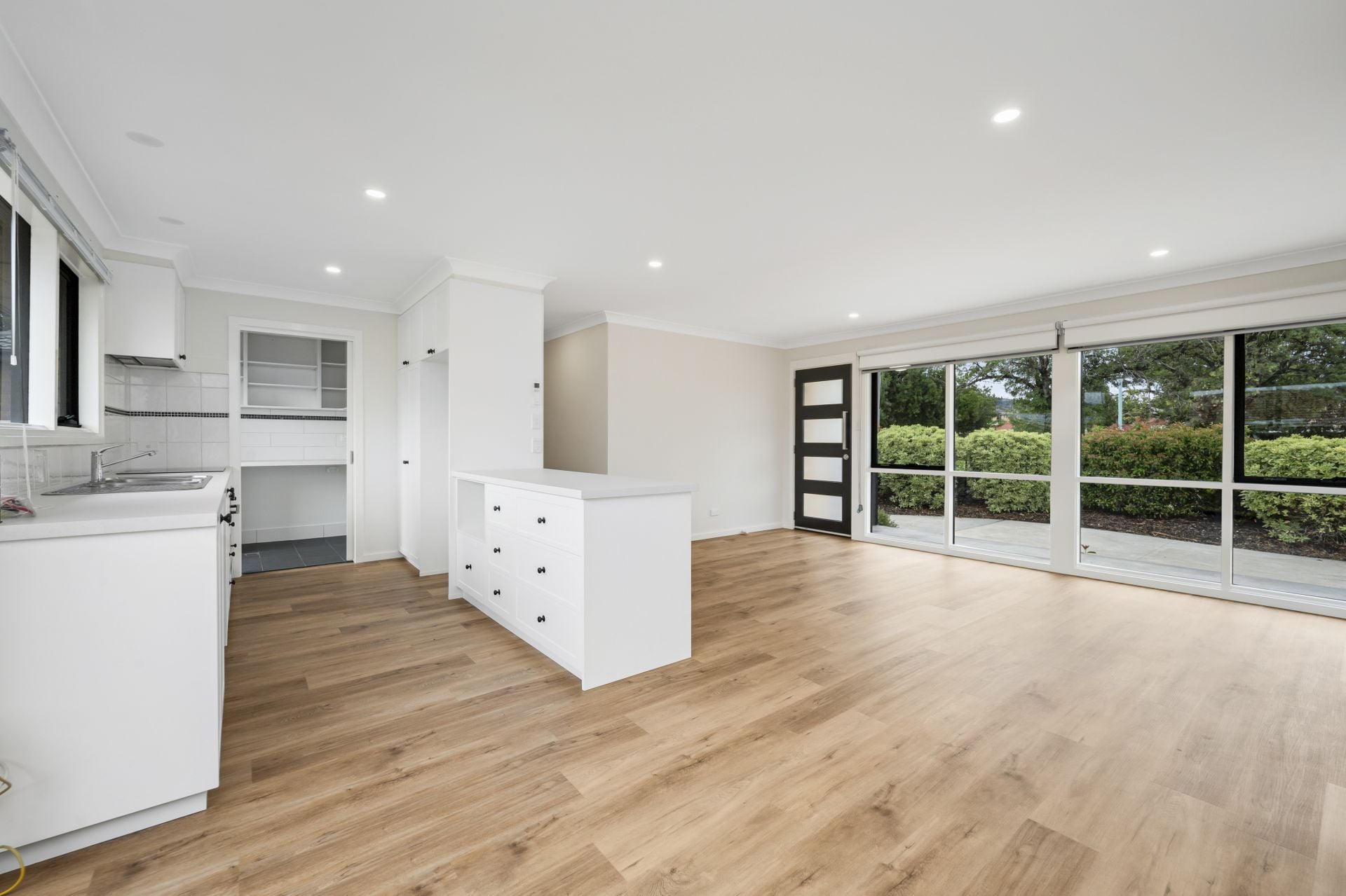 4 Malcolm Road Queanbeyan NSW, Queanbeyan - Thumbnail 7