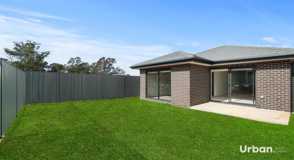 Austral 24 Caussade Crescent