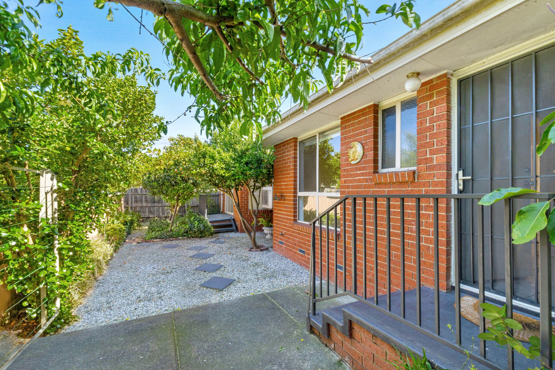 Secluded Gem With Lots Of Garden Surrounds