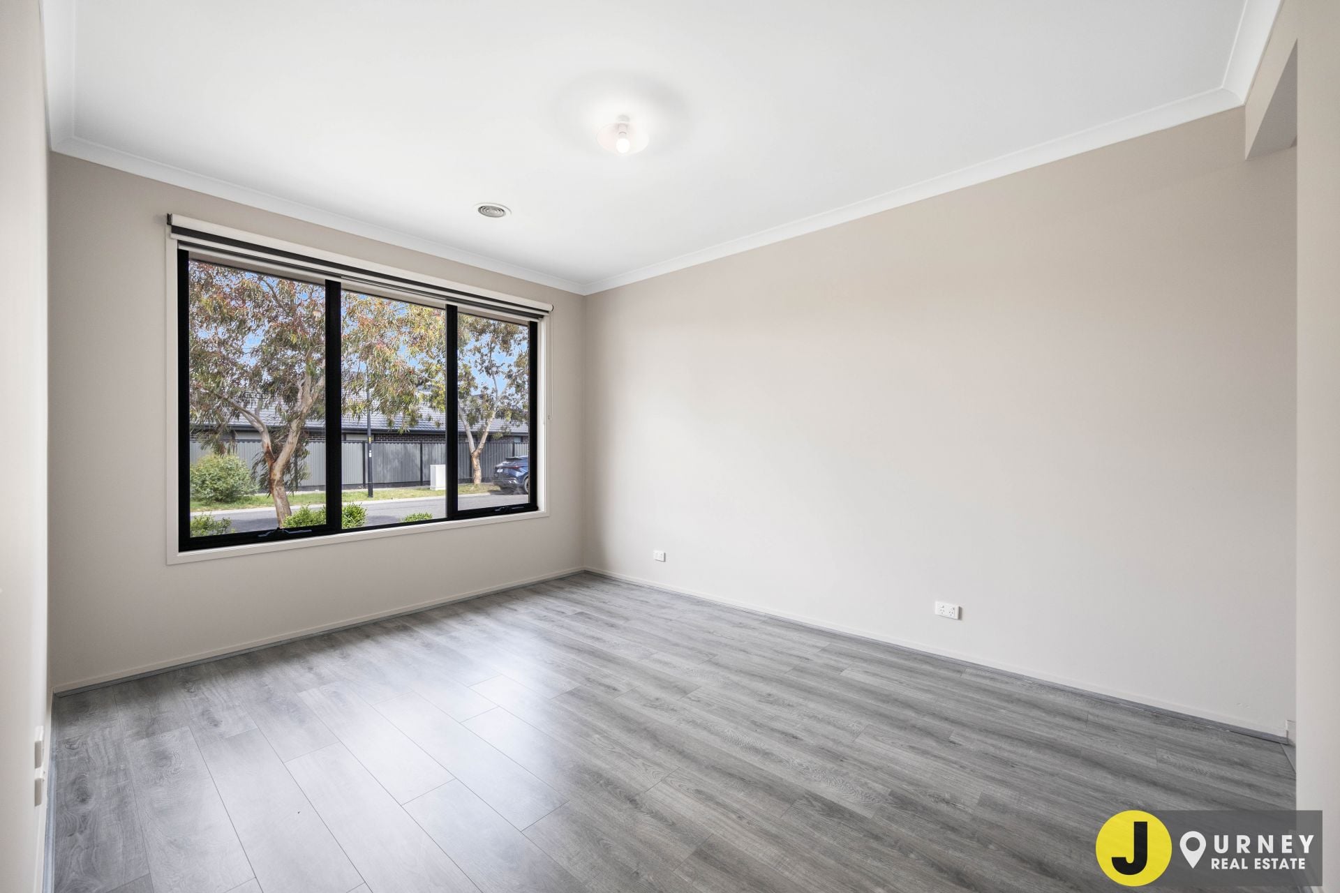 8 Cardigan Street, Craigieburn VIC, Craigieburn - Thumbnail 8
