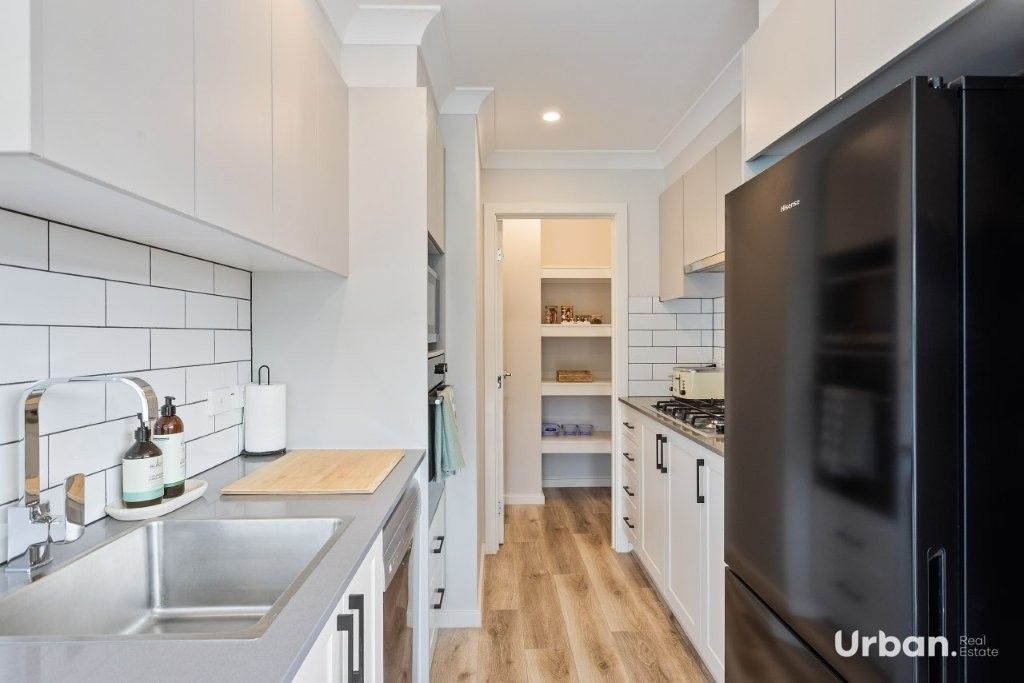 Stream Hill 31 Saddleback Crescent