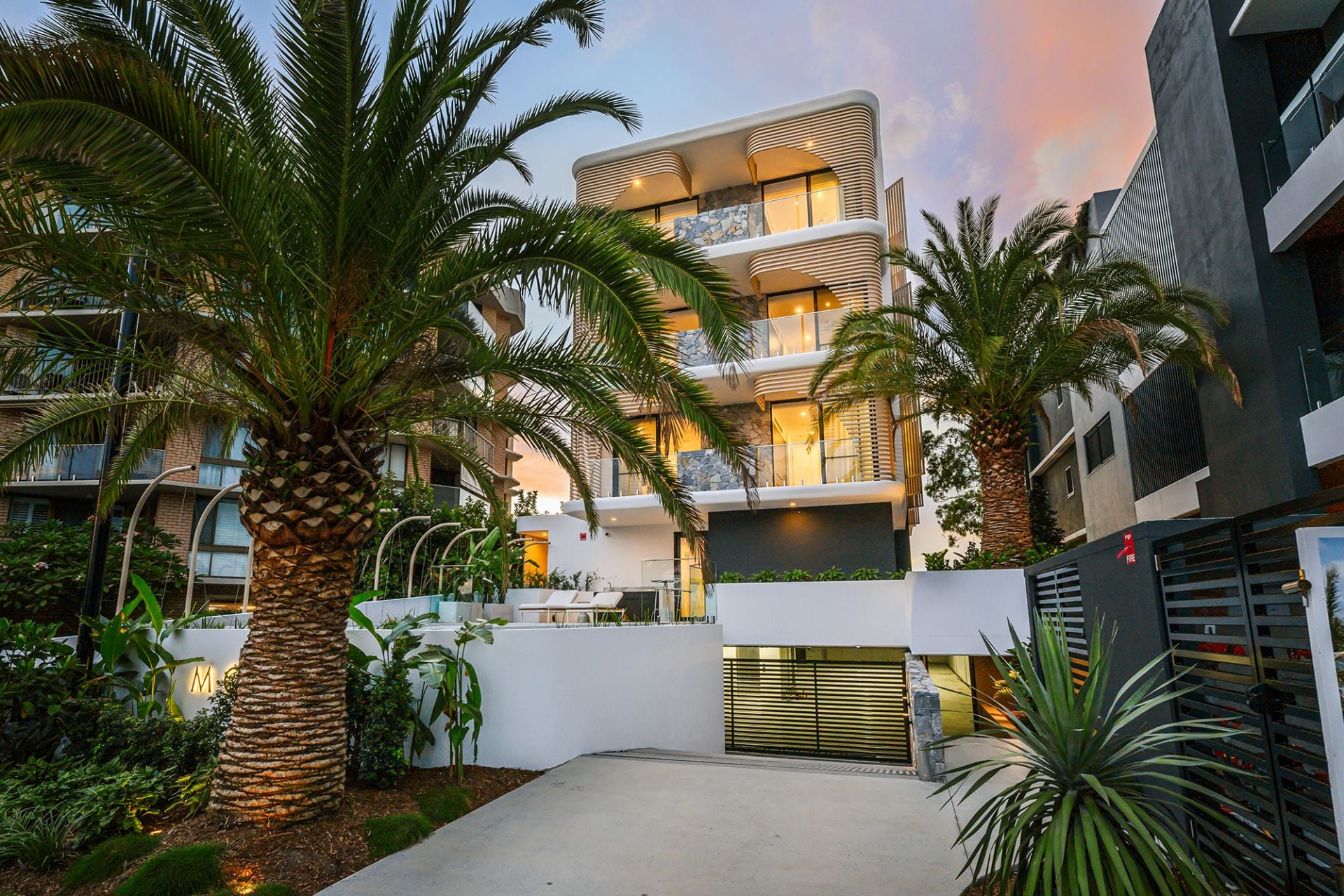 2/4 Paradise Parade, Paradise Point QLD 4216, Paradise Point - Thumbnail 3
