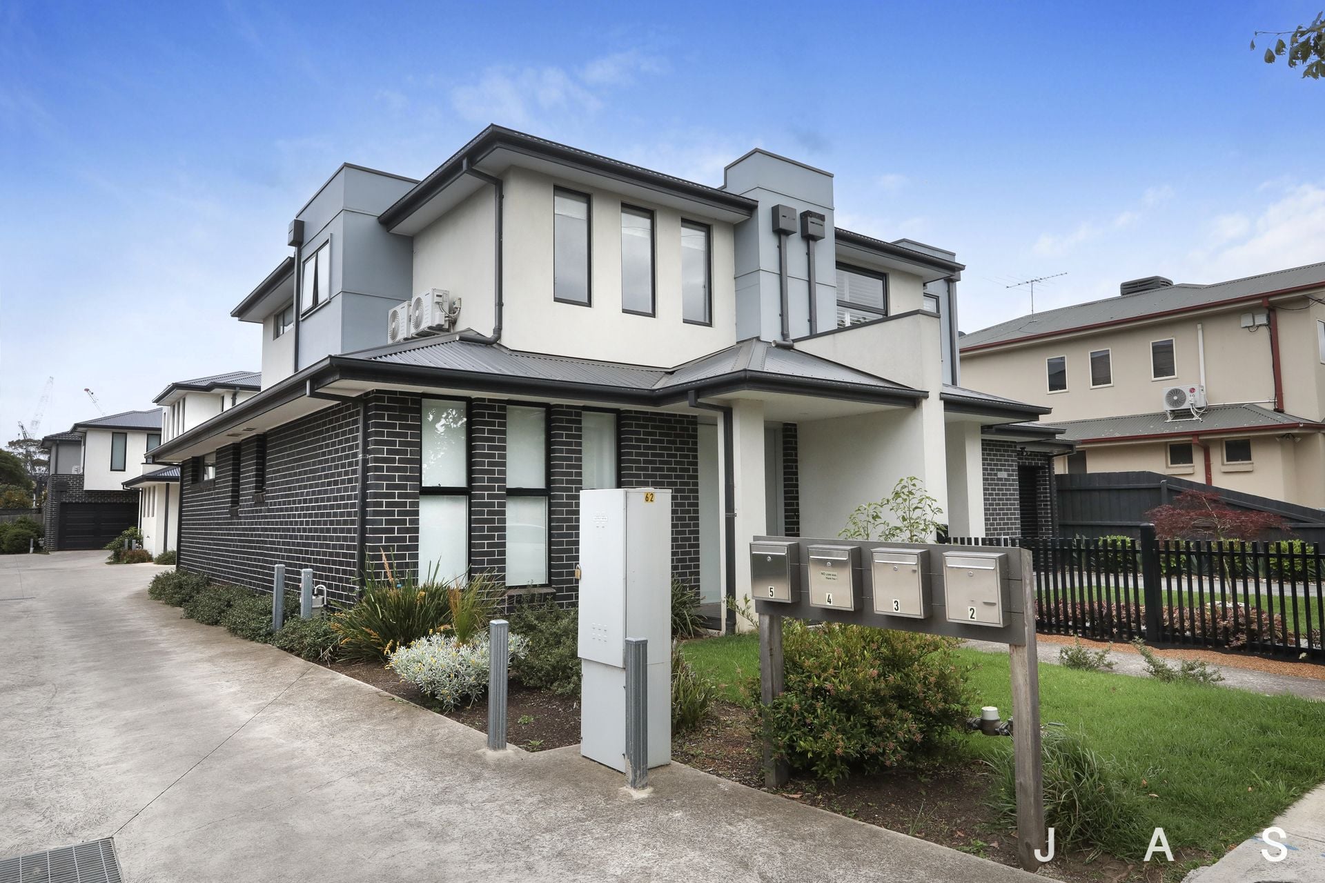 2/62 Roberts Street West Footscray VIC, West Footscray - Thumbnail 3