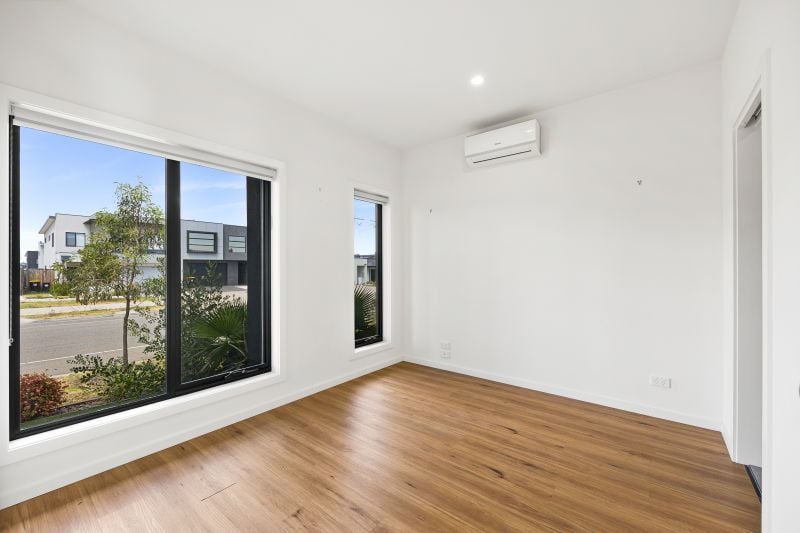 129 Maradona Boulevard, Deanside