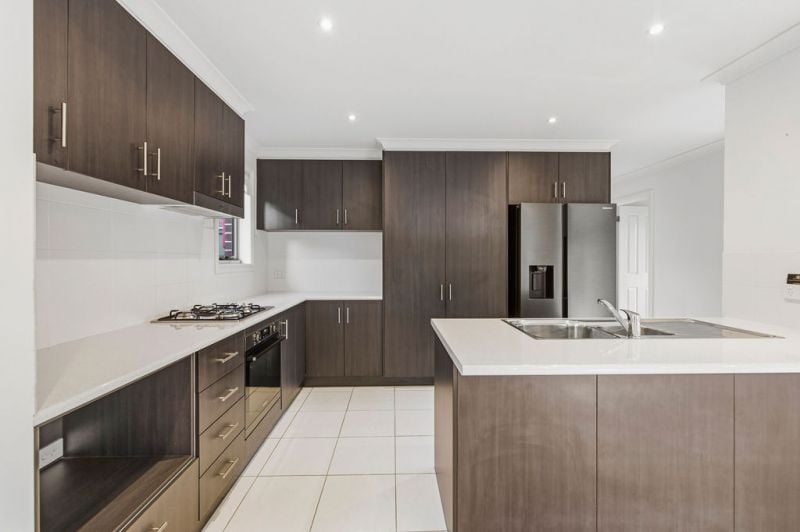 16 Ayrvale Avenue, Lake Gardens, Lake Gardens - Thumbnail 8