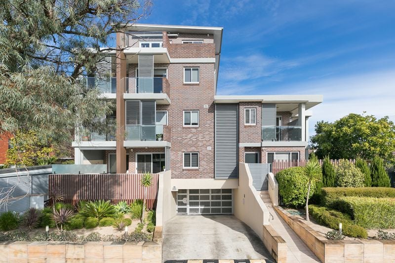 B7/145-147 Russell Avenue DOLLS POINT 2219