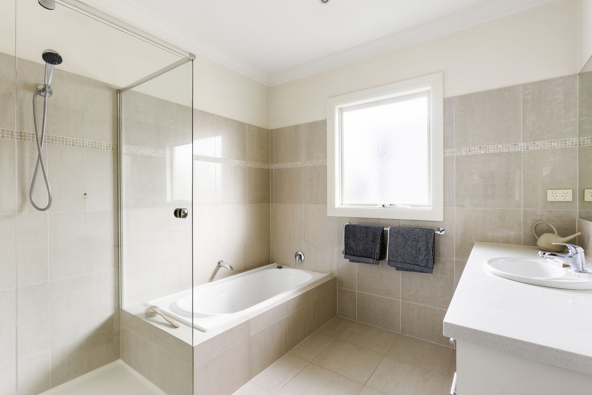 9 Llewellyn Street, Beaumaris, Beaumaris - Thumbnail 8
