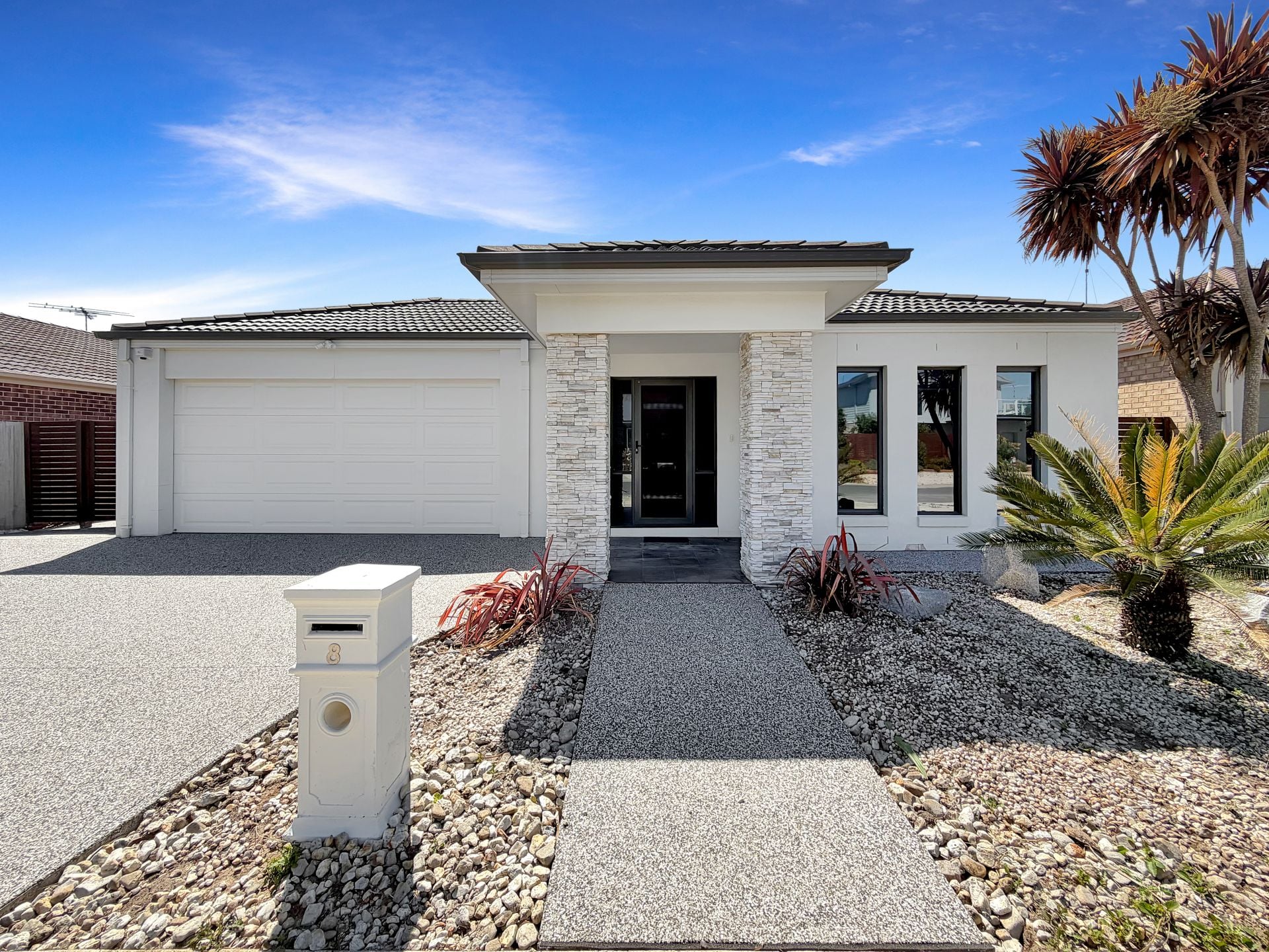 8 Rippleside Drive Torquay VIC
