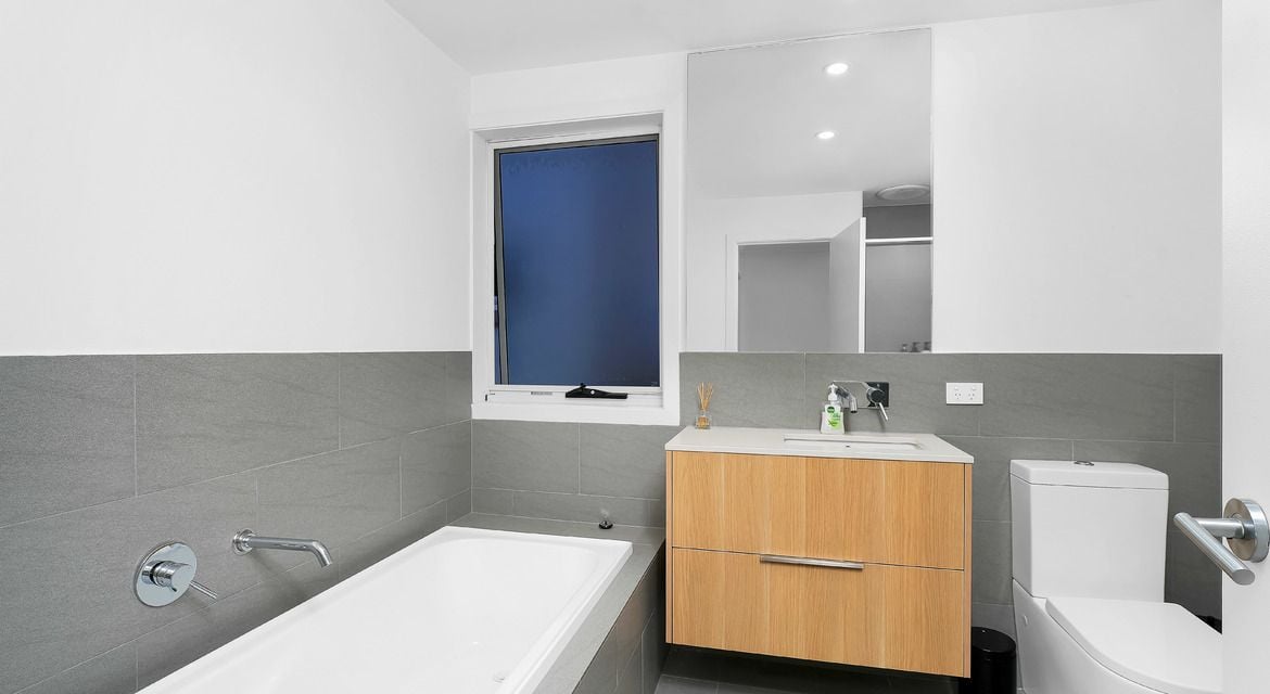 Denham Court 70 Indigo Crescent