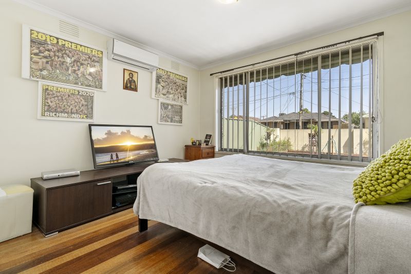 14 Beaumont Crescent, Lalor