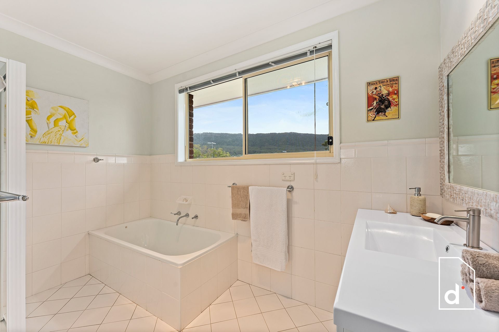 14 Seabreeze Place, Thirroul NSW