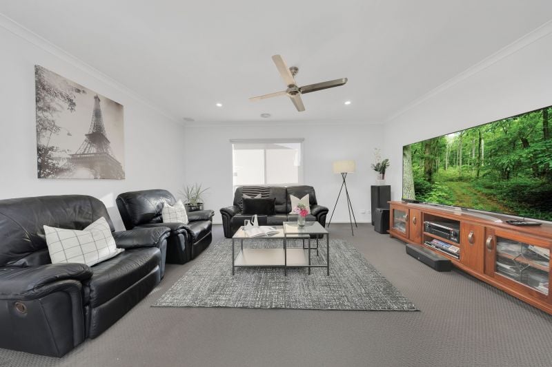 8 Taberer Court, Epping