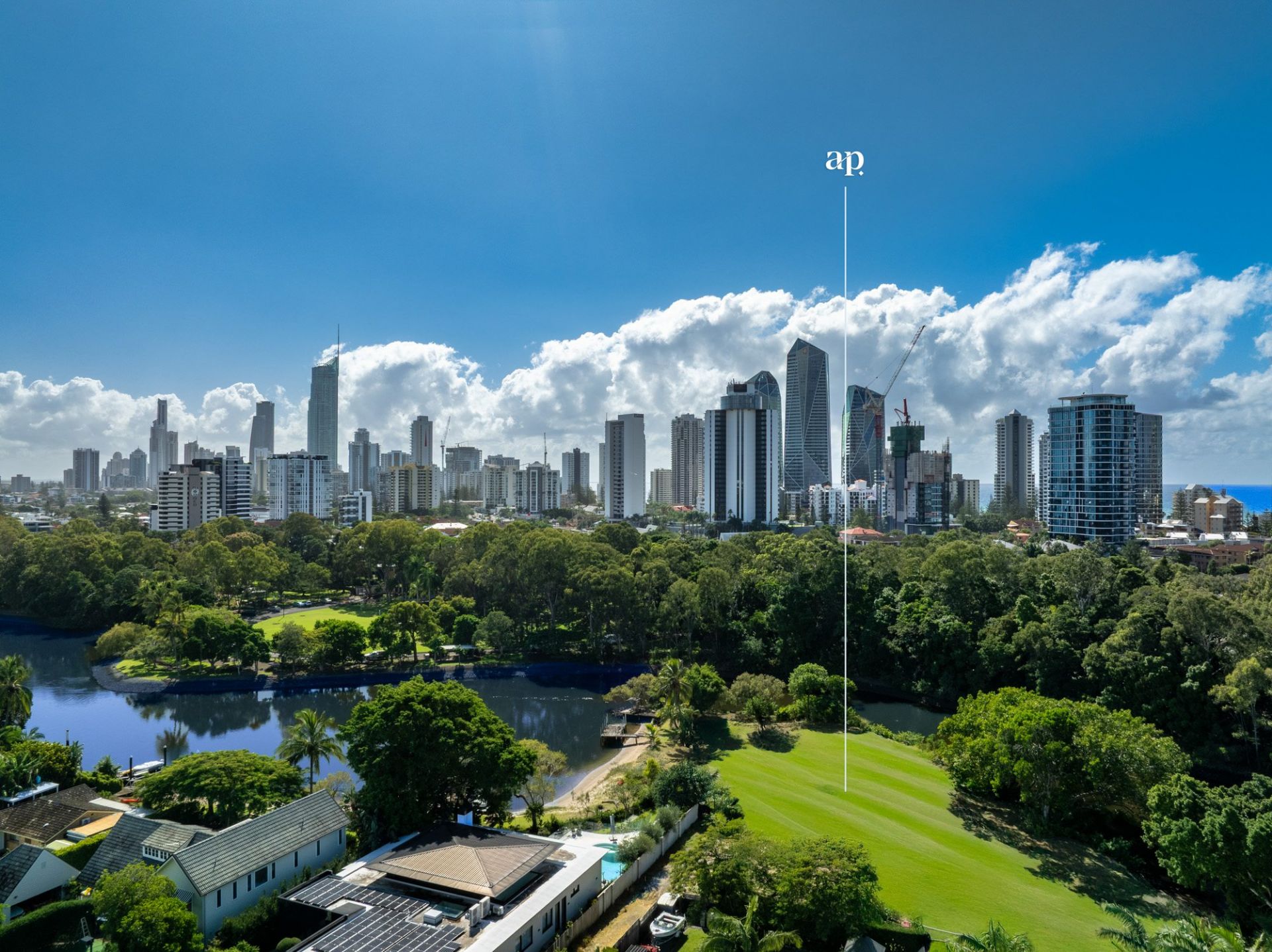 $ 4,500,000, Broadbeach Waters - Thumbnail 3