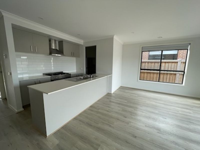 30 Echidna Drive, Beveridge