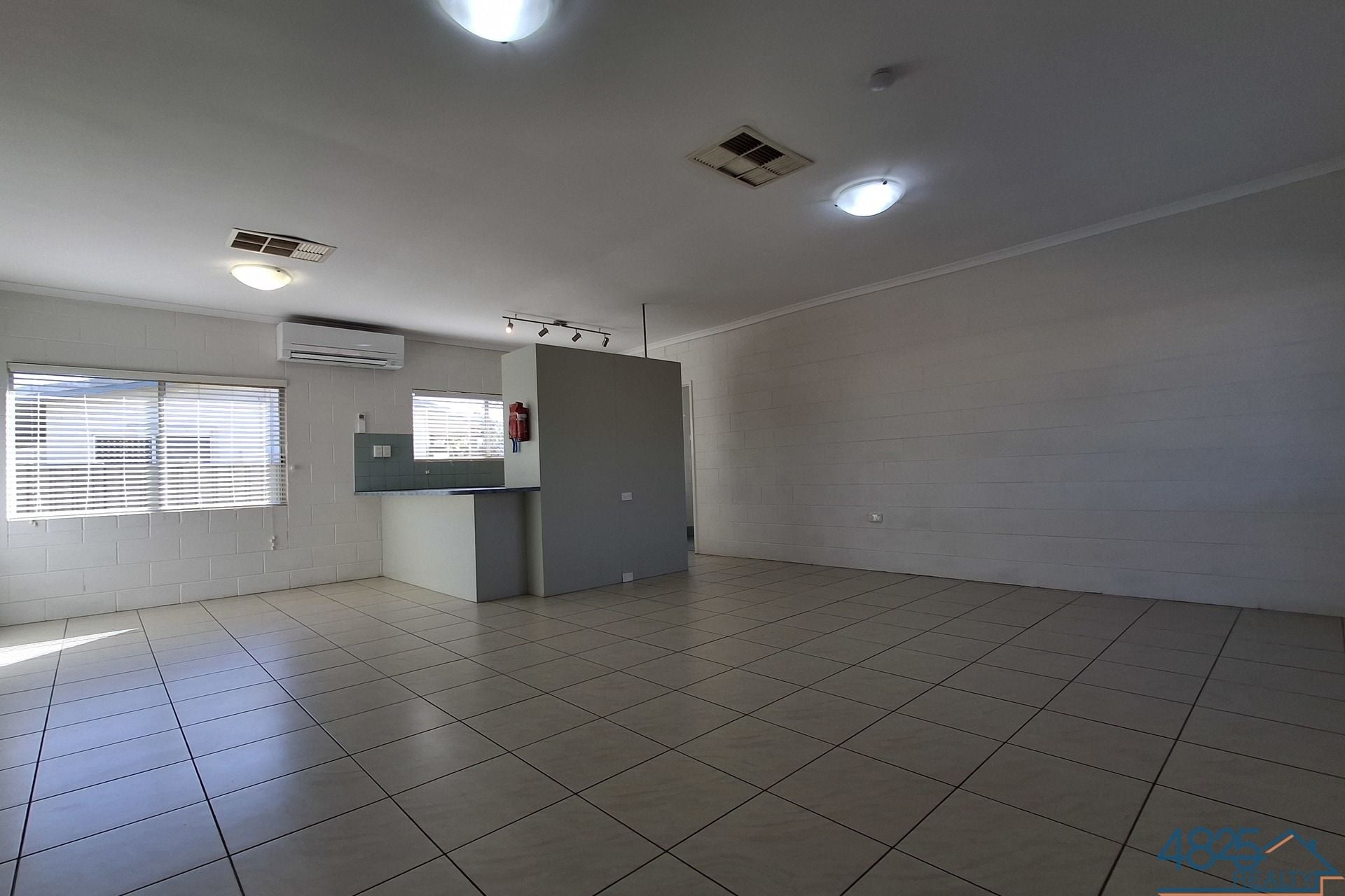 27 Emmalyn Close Mount Isa QLD, Mount Isa City - Thumbnail 5